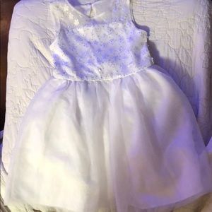 Children’s place formal white dress